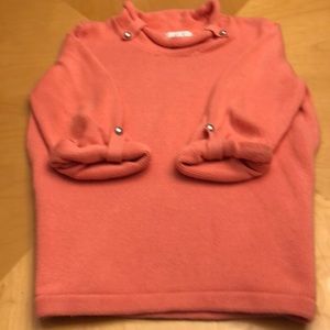 Pullover sweater